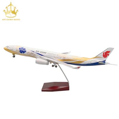 China China Airbus A330 Air China Zichen 1:142 47CM LED Advanced Simulation Model Of Civil Aviation Passenger Airplane for sale