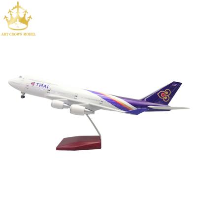 China China Boeing 747 Model With Wheels And Advanced Thai Airways Simulation Aircraft Lights And Sound Control for sale