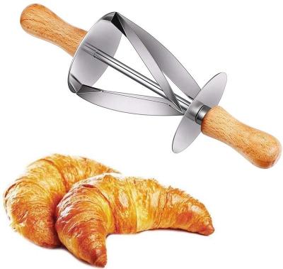 China Sustainable Baking Tools Croissant Maker Stainless Steel Blade Roller Slices Croissant Dough Tool Cutter for sale