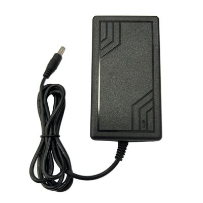 China Camera Factory Customized 12V 15V Speakers Charger Clips Charger Universal Smart Battery Charger for sale