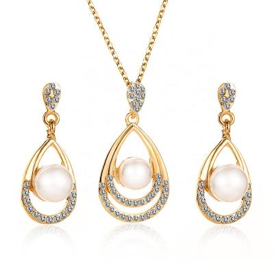 China European and American Fashion Costume Necklace Pearl Jewelry Set Temperament Crystal Drop Necklace Earrings Two-piece Wedding Jewelry for sale