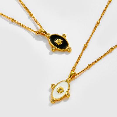 China Vintage French CLASSIC Black White Black White Oil Drop Inlaid Micro Zircon Flower Necklace Clavicle Chain Pendant 18K Gold for sale