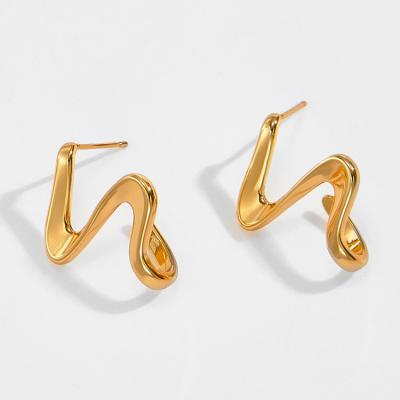 China TRENDY Wavy Line Earrings Irregular Cool Long Wind Twisted Metal Earrings Brass Plated With 18K Gold Jewelry for sale