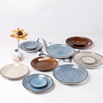 China Customized Sustainable Dinnerware Set Ceramic Rice Bowl Set Japanese Porcelain Dish Oriental Design Dinnerware for sale