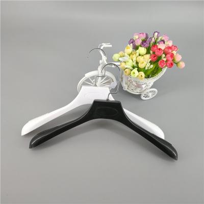 China China Manufacturer Multifunctional Wholesale Anti Slip Hanger Plastic Hanger and Customizable Plastic Hanger for sale