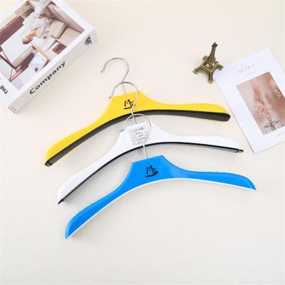 China Hot Selling Outdoor Durable Anti Slip Children Plastic Display Hanger And High Quality Kids Plastic Hanger for sale