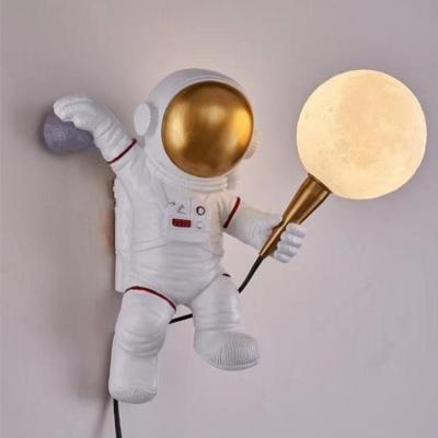 China Modern Moon Astronauts Decorate Creative Astronaut Model Led Lamp Astronaut Night Light for sale