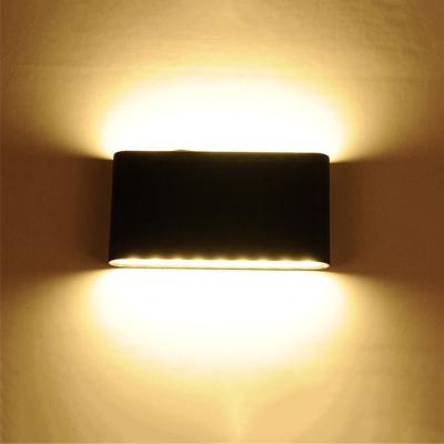 China Modern Minimalist Wall Lights Led Garden Stairs Lamp Outdoor Waterproof Ip65 12w Aluminum Led Wall Light Fixture Indoor Decorated Wall Sconce for sale