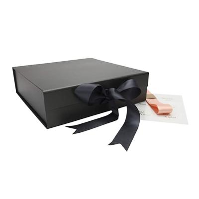 China Custom Large Black Rigid Magnetic Folding Necklace Gift Box Paper Packaging Recyclable for sale