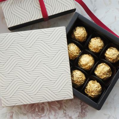 China Recyclable Chocolate Wrapping Paper Gift Box Chocolate Wrapping Paper Box With Paper Divider for sale