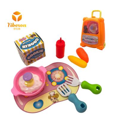 China 6pcs Mini Toy in One Box Mini Kitchen Small Suitcase Baby Kitchen Cute Toys Play Small Kitchen for sale