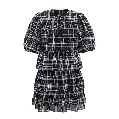 China Women's Breathable Black And White Plaid Casual Dress Cake Skirt Basic Vintage Check Cotton Pleated Puff Sleeve Mini Dress for sale