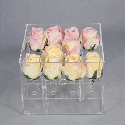 China EC-Friendly Promotional Luxury Acrylic Flower Box Large Acrylic Transparent Flower Case With Cover for sale