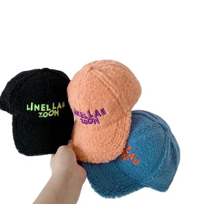 China Korean casual curved brim girls' baseball hats boys' lambswool autumn and winter JOINT children's hat new warm hats for sale