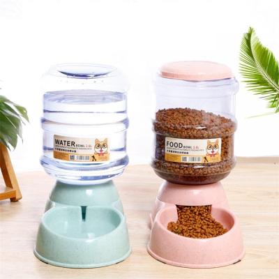 China Hot Selling Cat Food Dispenser Cat Automatic Water Product Dog Feeder for sale