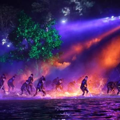 China Hotels Night Tour Water Music Fountain Show With Amazing Indoor And Outdoor Laser Beam Light Actors Water Show Performance for sale