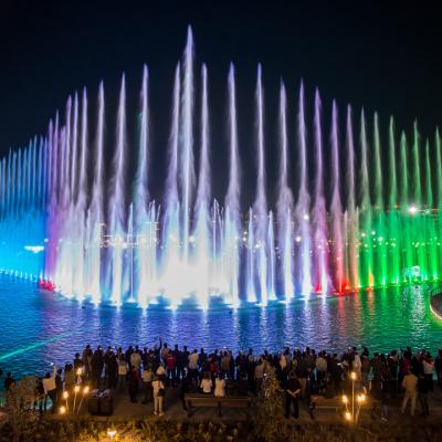 China Hotels 150M Large Outdoor Music Dancing Swing Water Fountain Floating Show with Laser, Water Screen Tracing Visual Fireworks Park Sea for sale