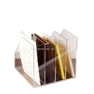 China 2021 Hot Selling Acrylic Cosmetics Racks And Rack Hotel Tissue Box Jewelry Display Racks for sale