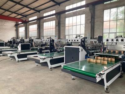 China Voller automatischer Servomotor 600l runzelte Fach Slotter zu verkaufen