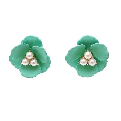 China Hot Selling Lead Free Nickel Free Enamel Cute Design Flower Pearl Stud Earrings in Sterling Silver for sale