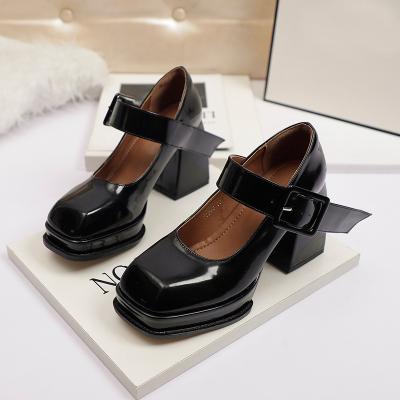 China DL3001 2022 GIRL BUSY good quality chunky heels durable 2022 fashion platform women high heels party shoes for ladies for sale