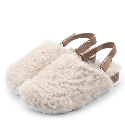 China Fashion Trend BUSY GIRL ML3120 2021 Luxury Designer Ladies Slides Metal Peep Toe Soft Fuzzy Open Fuzzy Fur Slipper Fluffy Slippers for sale