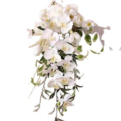 China Real Touch Price Feeling Real Touch Bride Roses Bouquet Cheap Silk White Wedding Decoration Artificial Flowers for sale