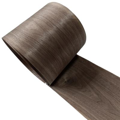 China Tropical 0.2mm 0.3mm 0.4mm 0.5mm Sliced ​​Cut Natural Black Walnut Wood Veneer For Furniture Flooring Home Decor for sale