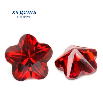 China High quality game or color fire xygems 4x4mm~6x6mm lab created loose garnet gemstone flower stone for sale