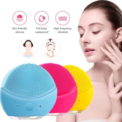 China Private Label Usb Recharge Waterproof Vibrating Waterproof Silicone Face Deep Cleansing Sweep Electric Facial Massager for sale