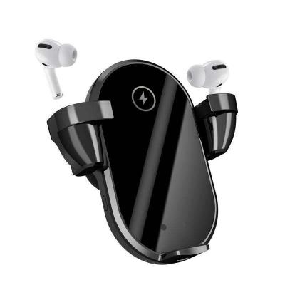 China With earphone and portable charging pod charging new arrival usb palladium 10w fast charger with pod BT earphone portable charging earphone car wireless charger for sale