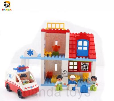 China Amazon Hot Building Block DIY Plastic Blocks Toys Central Hospital Ambulance Emergency Center Toys PA04030 47*10*37.5cm for sale