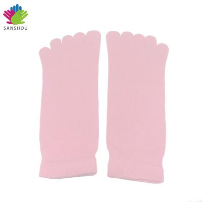 China Breathable Colorful Five Toes Sport Anti Skid Trampoline Grip Ankle Socks For Women for sale