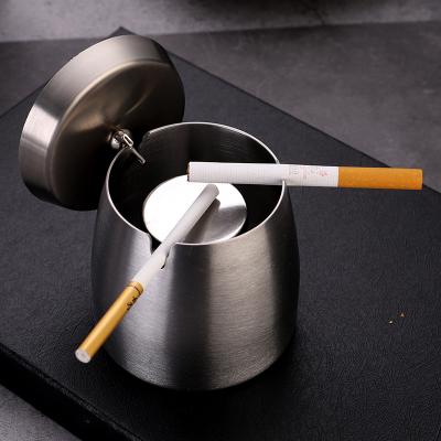 China Unbreakable Metal Portable Round Cigarette Stainless Steel Windproof Tabletop Ashtray With Lid Customized Logo Accepted for sale