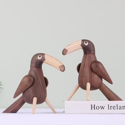 China European Danish Nordic Hornbill Decoration Home TV Cabinet Window Wooden Decoration Setting Bird Solid Wood Handwork for sale