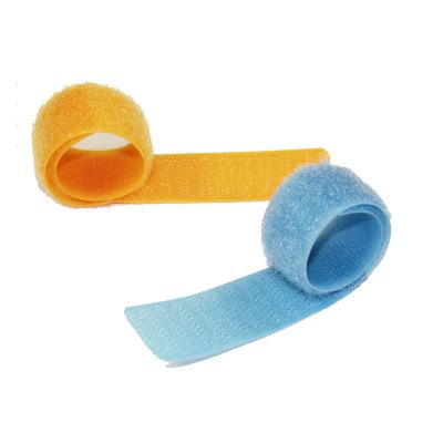 China Best Price High Adjustable Self Grabbing Adhesive Cheap Cable Tie for sale