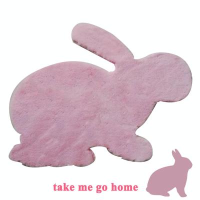 China Anti-slip Cute Pink Rabbit Pattern Living Room Carpet Popular Children's Blanket for sale