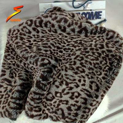 China 100% Auto Upholstery Plush Short Pile Polyester Leopard Print Faux Fur Fabric for sale