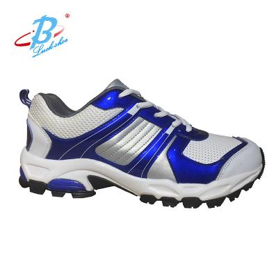 China Rubber Hockey Shoes Cricket Shoes For Men With High Quality On Sale for sale