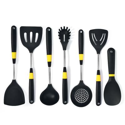 China Sustainable Amazon Hot Sale Silicone Kitchenware 12pcs Silicone Kitchen Utensils Set With Wooden Handle for sale