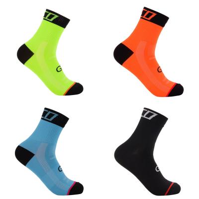 China Breathable Sports Outdoor Cycling Socks Bike Competition Sweat Socks for sale