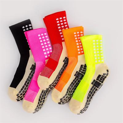 China Breathable Non-slip Socks Football Sports Distributing Wear-Resistant Comfortable Sweat-Absorbing Socks Wholesale Manufacturers for sale