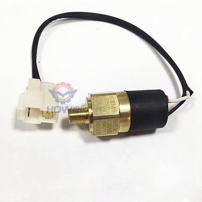 China Excavator Spare Parts Oil Pressure Sensor 09617360017 For XCMG Wheel Loader for sale