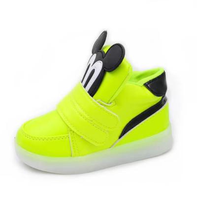 China 2021 Usb fashion led light kids shoes, non-slip luminous led light up kids shoes sneakers for sale