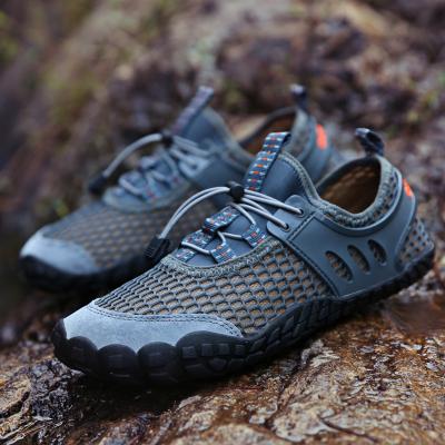 China SHOCK ABSORBING factory wholesales water proof shoes for men women walk on, water shoes work for sale