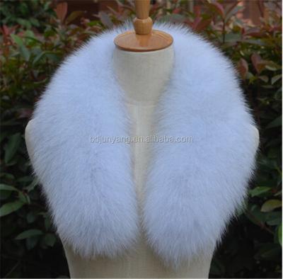 China Real Fur Decoration Detachable Collars Fur Collar For Coat Ladies Fashionable Collar Neck Designs for sale