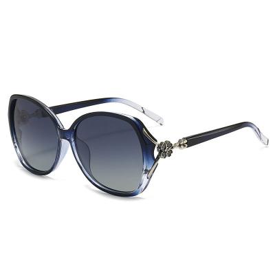 China Clover Sunglasses 2022 Fashion New Polarized Sunglasses Ladies Fashion Large Frame Retro 1.1 Stylish Thickened Sunglasses for sale