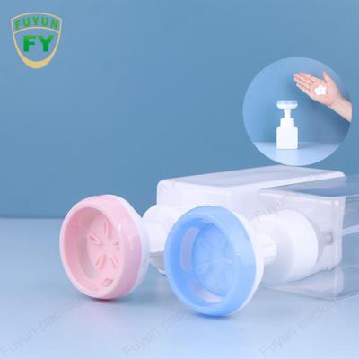 Κίνα 500ml σαπουνιών αφρού αντλιών επικεφαλής μπουκάλι λουλουδιών ποδιών μπουκαλιών τετραγωνικό κενό προς πώληση