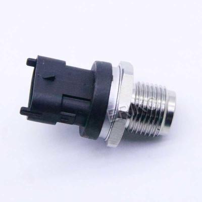 中国 ERIKC 0281006326 common rail pressure sensor 0281006176 9307Z511A fuel rail pressure sensor 1361913 1319685 For Bosch 販売のため