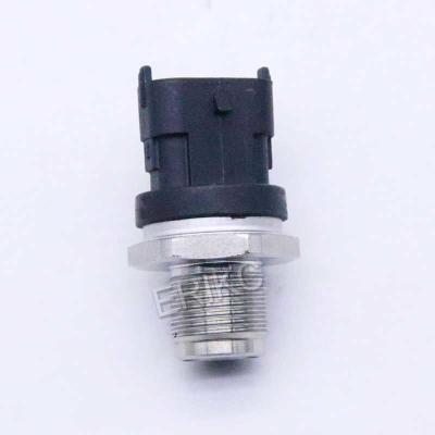 China ERIKC 0281002909 Common Rail Pressure Sensor 0281002867 0281002522 Bosch Sensor Pressure 7701069617 for sale